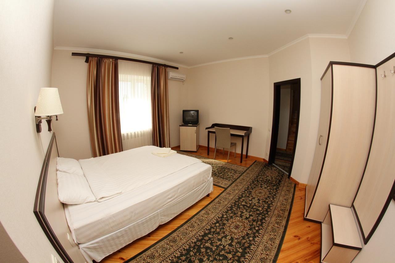 Hotel Uyut Černihiv Exteriér fotografie