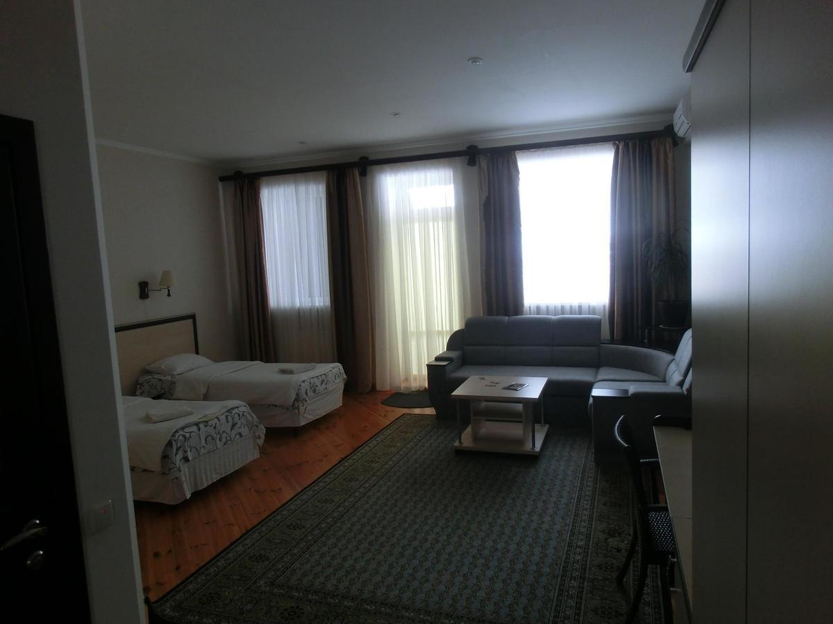 Hotel Uyut Černihiv Exteriér fotografie